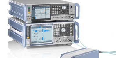 Q/V band RF upconverter tests satellite payloads