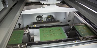 Solder paste printer extends to larger boards