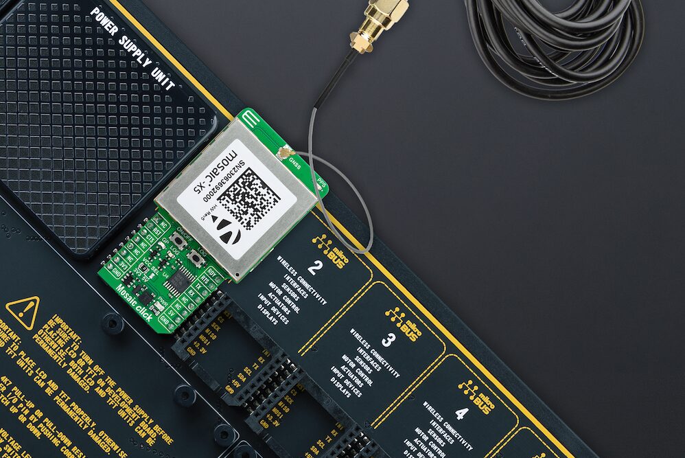 Mosaic Click board from MIKROE delivers global tracking ability